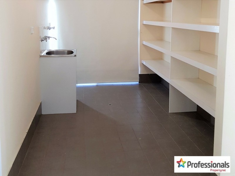 5 Mispickel Way, Wattle Grove WA 6107