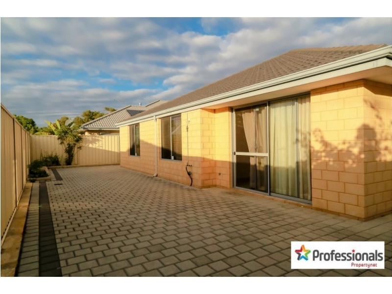 5 Mispickel Way, Wattle Grove WA 6107