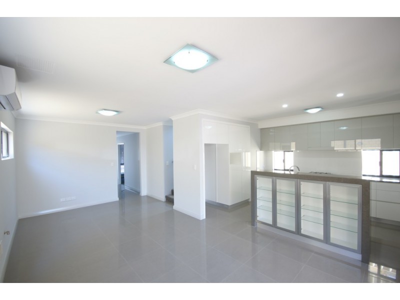 42 Birch Road, Aubin Grove WA 6164