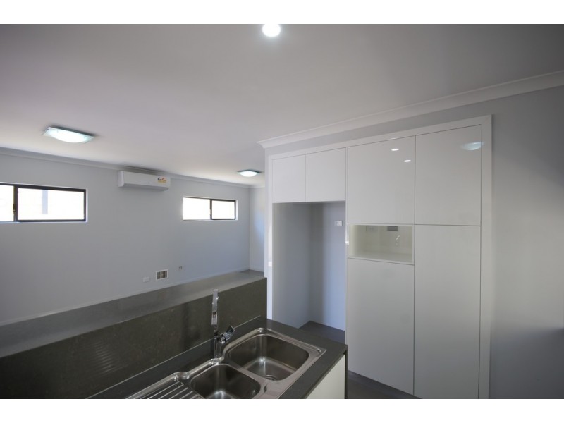 42 Birch Road, Aubin Grove WA 6164