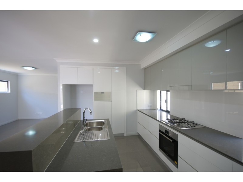 42 Birch Road, Aubin Grove WA 6164