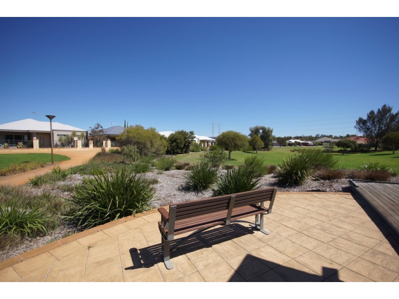 42 Birch Road, Aubin Grove WA 6164