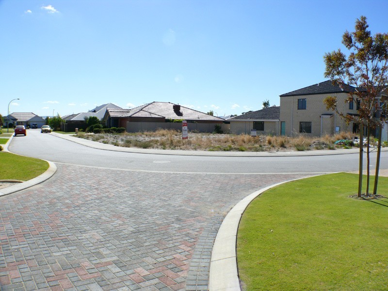 6 Caversham Bend, Southern River WA 6110