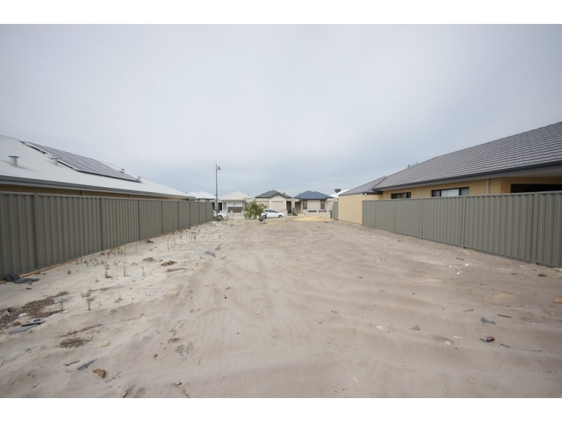 14 Geikie Glade, Wandi WA 6167