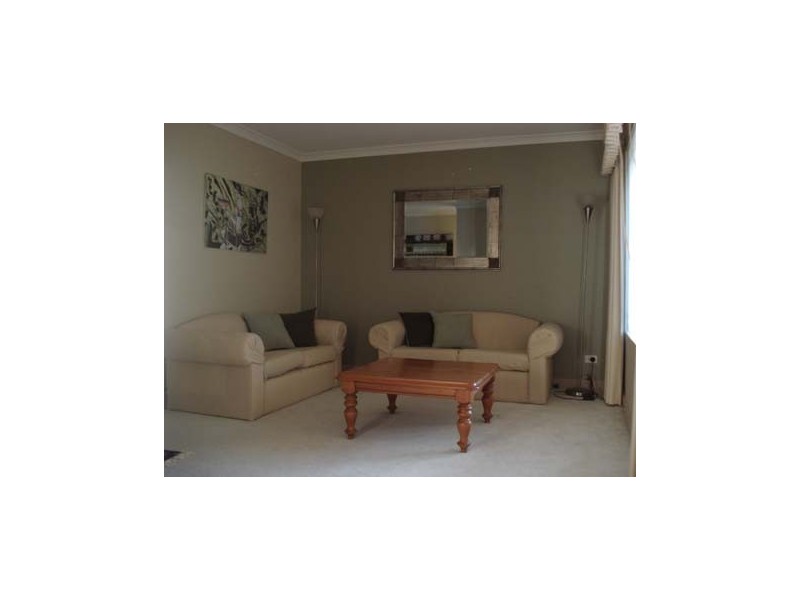 28 Carlhausen Close, Atwell WA 6164