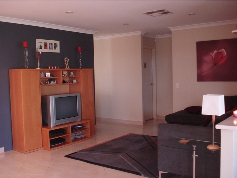 28 Carlhausen Close, Atwell WA 6164