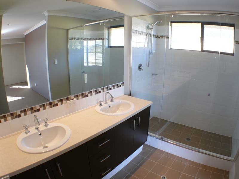 299 Tapper Road, Atwell WA 6164