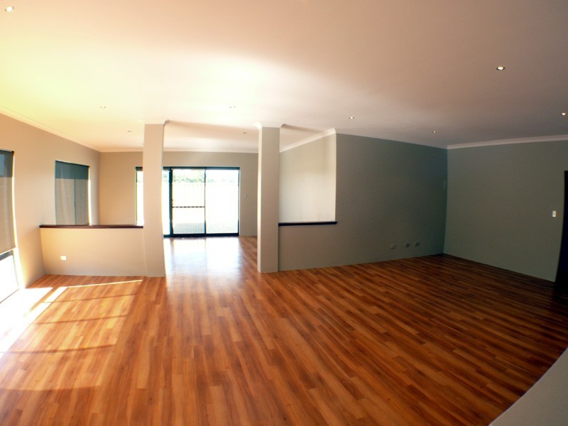 299 Tapper Road, Atwell WA 6164