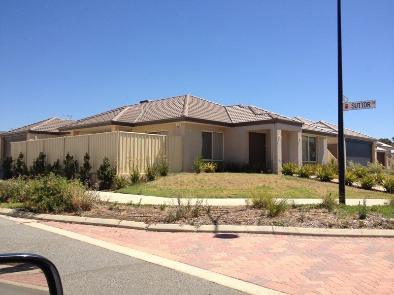 1 Mala Way, Success WA 6164