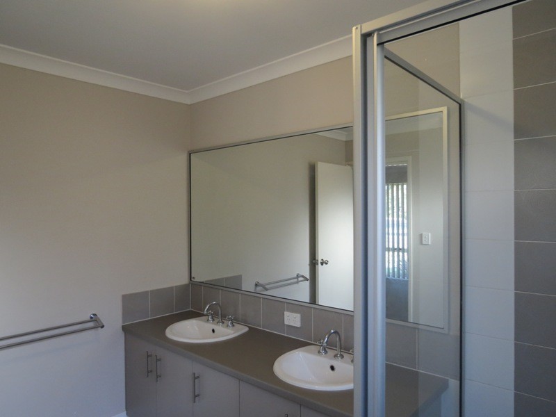 1 Mala Way, Success WA 6164