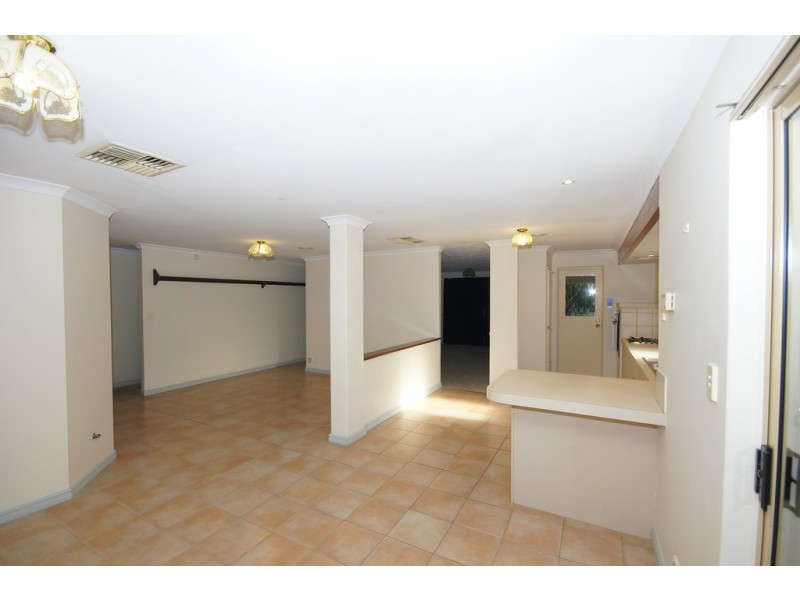 9 Dreier Court, Atwell WA 6164