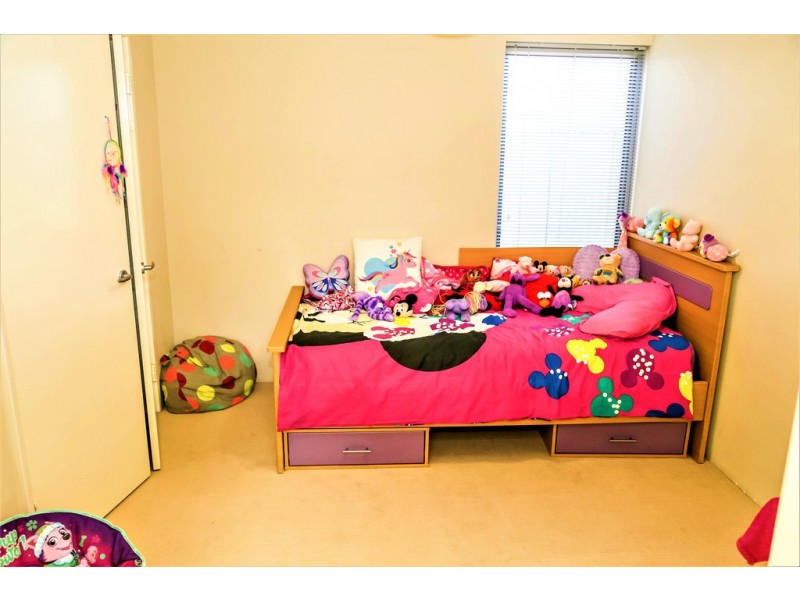 61/191 Railway Avenue, Kelmscott WA 6111