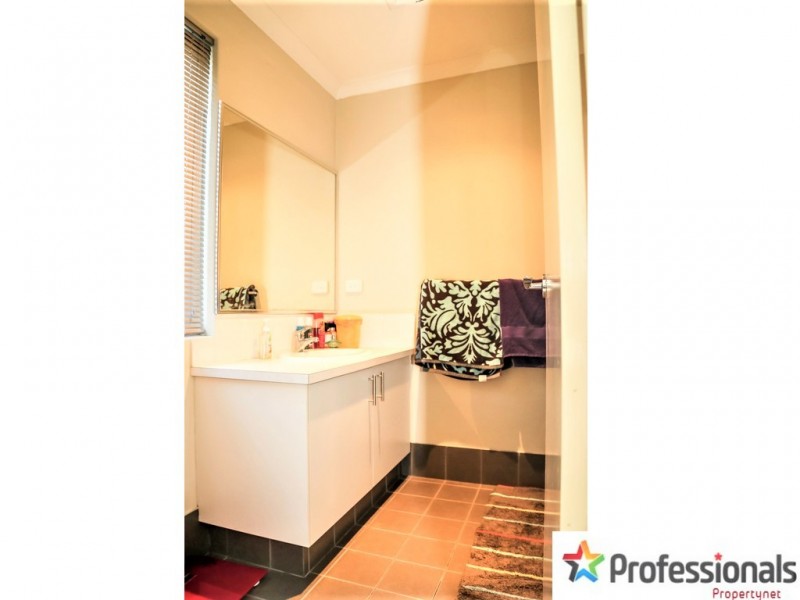 61/191 Railway Avenue, Kelmscott WA 6111