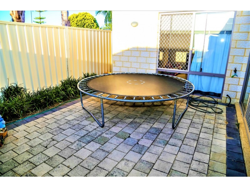 61/191 Railway Avenue, Kelmscott WA 6111