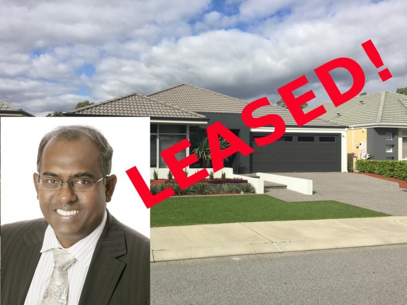 17 Monarch Way, Wattle Grove WA 6107