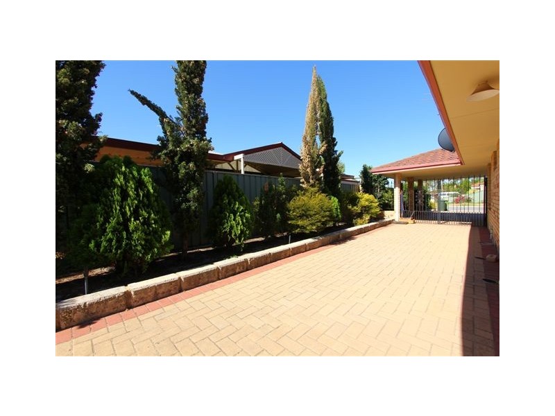 22 Folland Pde, Atwell WA 6164
