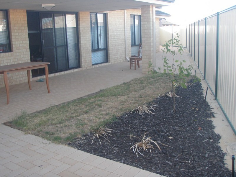 36 Botany Pde, Hammond Park WA 6164