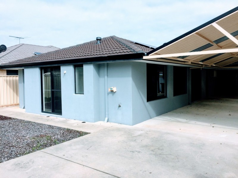 10 Milano Loop, Seville Grove WA 6112