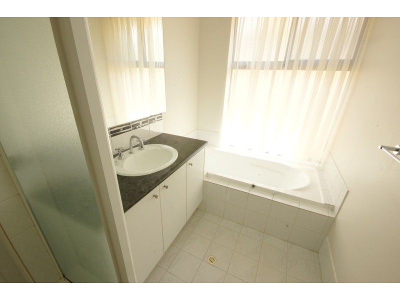 1 Frankenia Turn, Success WA 6164