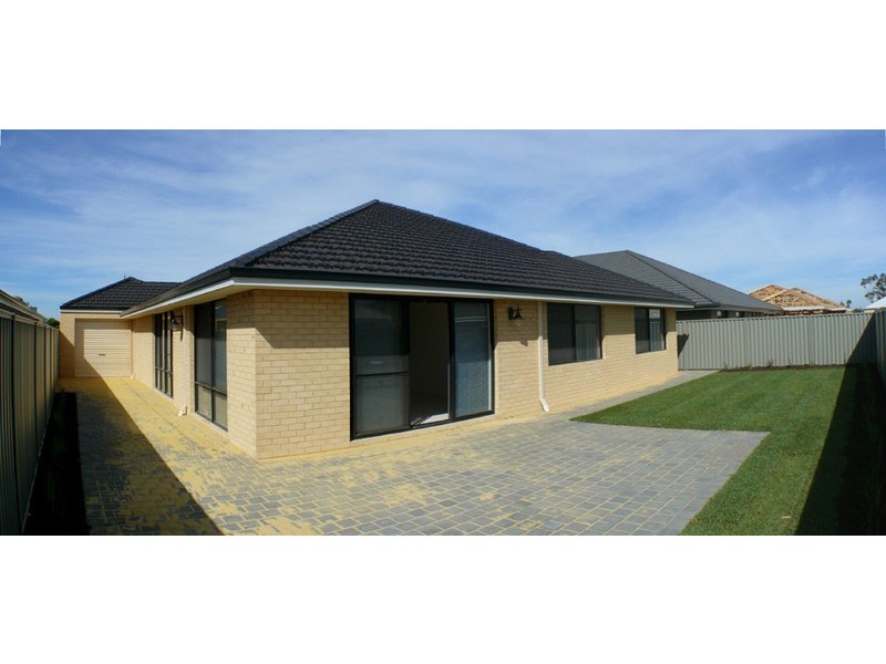 39 Whittaker Turn, Forrestdale WA 6112
