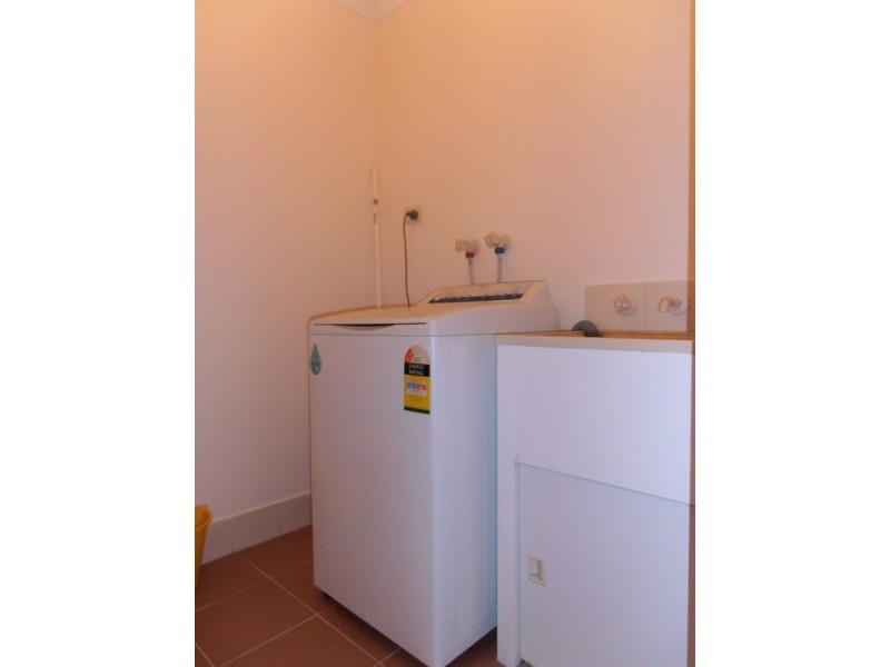 11 Crampton Elbow ROOM 6, Murdoch WA 6150