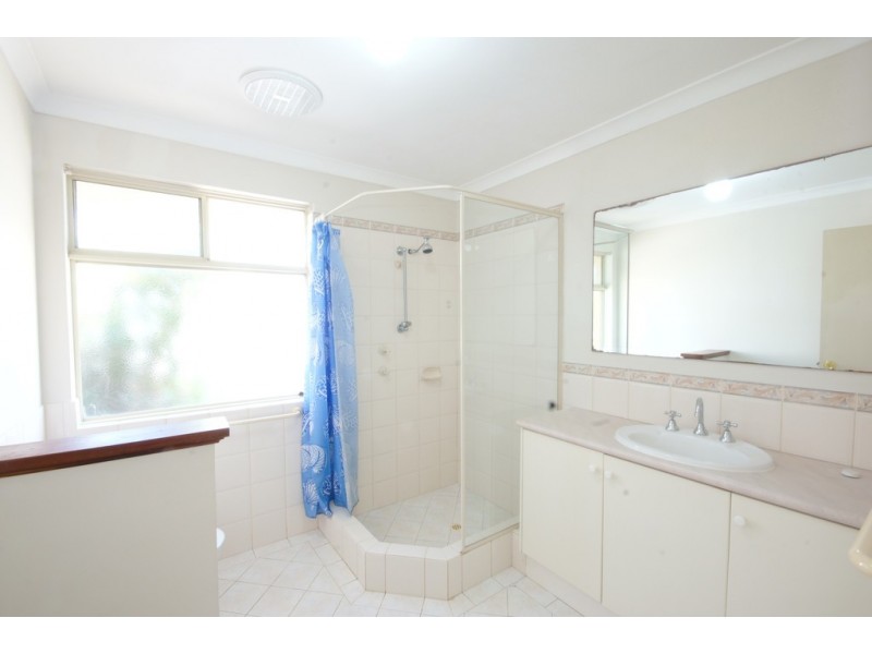 13 Rossell Place, Atwell WA 6164