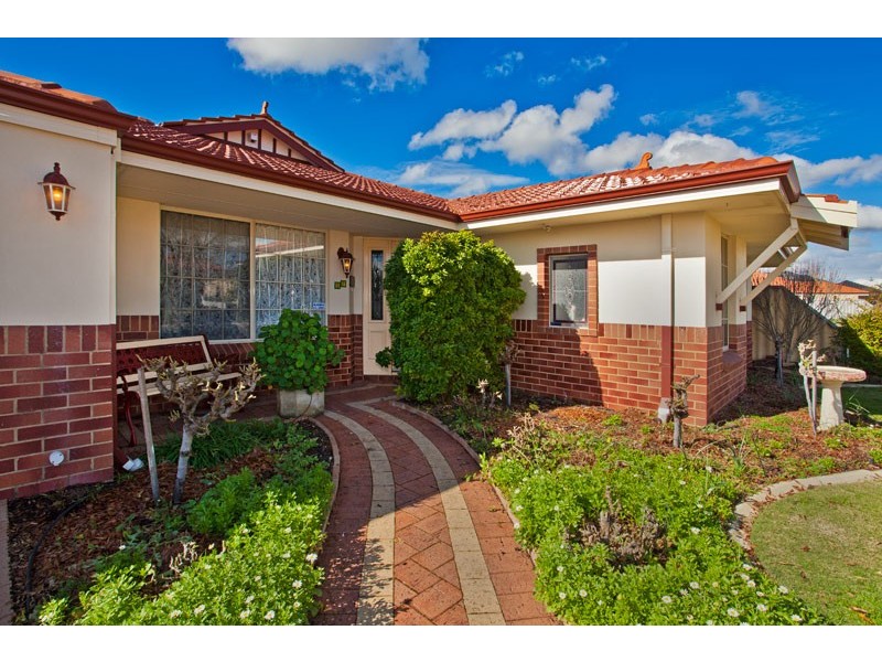 17 Millstream Place, Success WA 6164