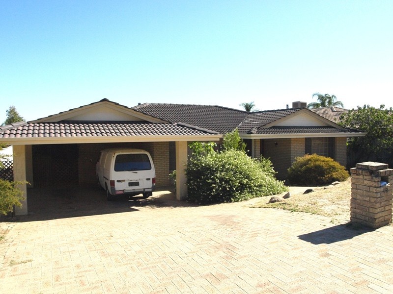 13 Mapstone Gardens, Murdoch WA 6150