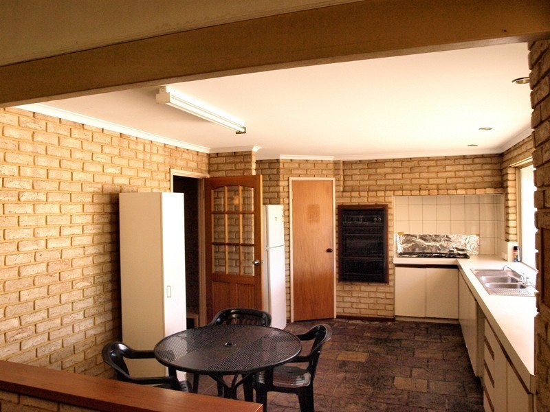 13 Mapstone Gardens, Murdoch WA 6150