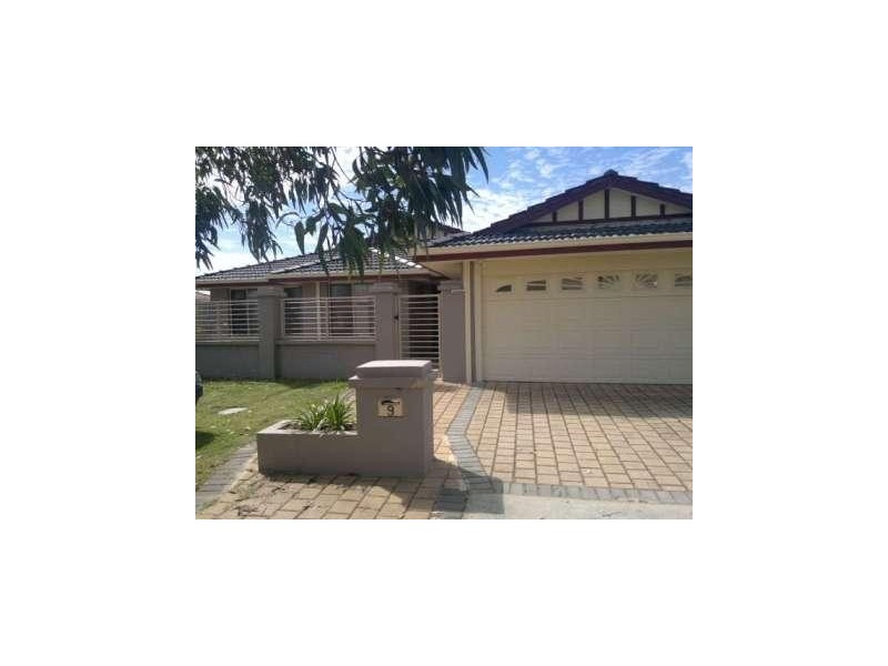 9 folland pde, Atwell WA 6164
