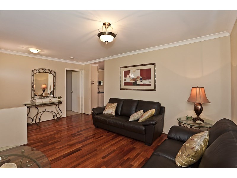 18 Reeves Entrance, Success WA 6164