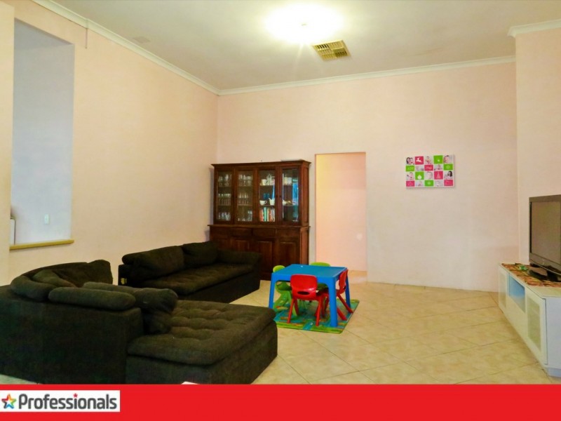 21 Dundee Street, Leeming WA 6149