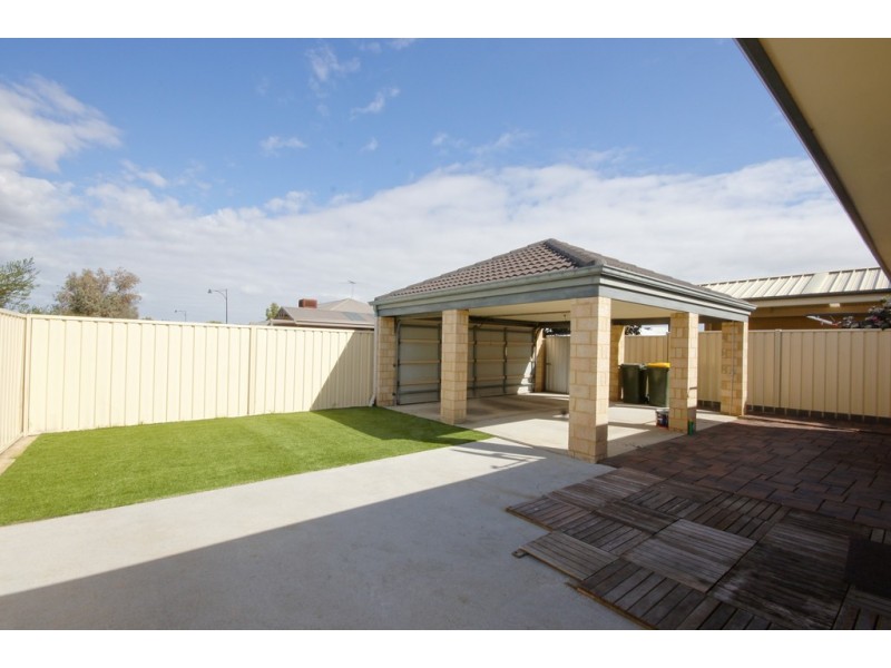 1 Frankenia Turn, Success WA 6164