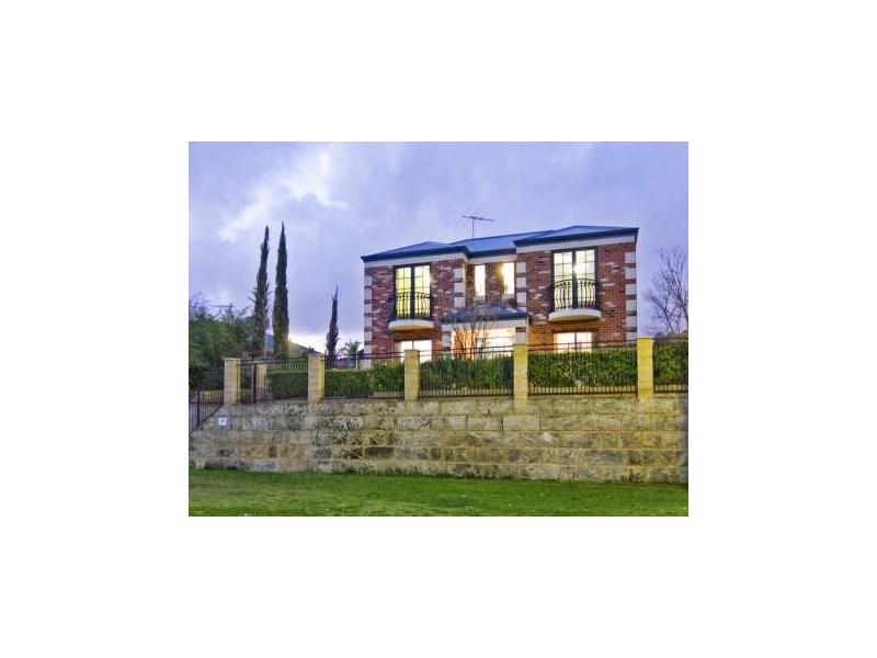 31 Steiner Ave, Success WA 6164