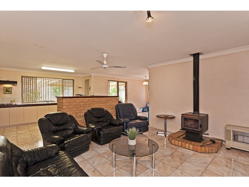 4 farrington, Leeming WA 6149