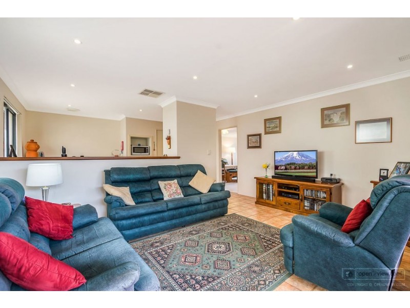 81A Beasley Road, Leeming WA 6149