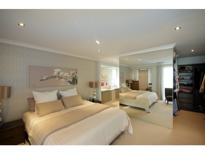 LEASED 8 Isla Place, Piara Waters WA 6112