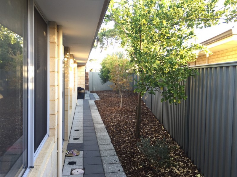 LEASED 8 Isla Place, Piara Waters WA 6112