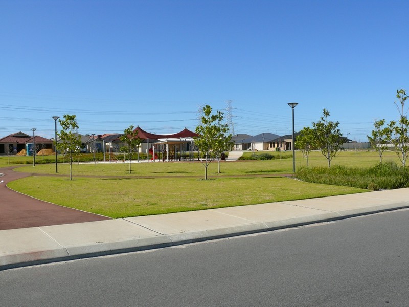 4 Overton Vista, Success WA 6164