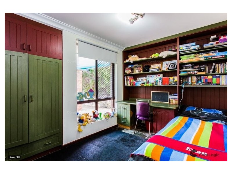 LEASED!!! 21 Tarndale Way, South Lake WA 6164