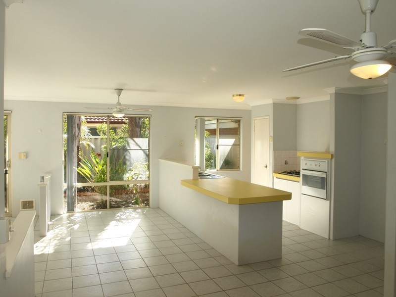 22 Marich Cove, Atwell WA 6164