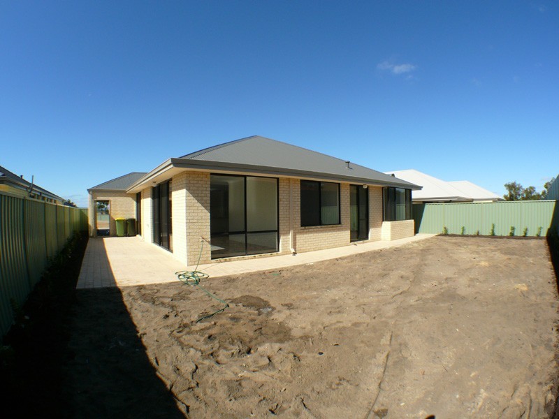 10 Eton Court, Parmelia WA 6167