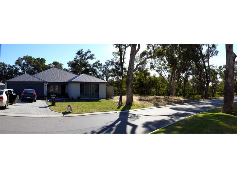 18 Lyndhurst Crescent, Wellard WA 6170