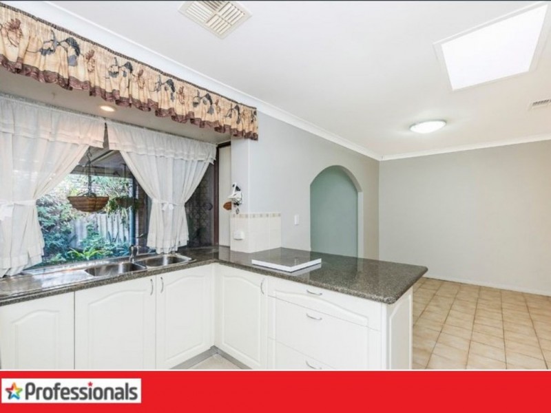 1/22 Canterbury Drive, Willetton WA 6155