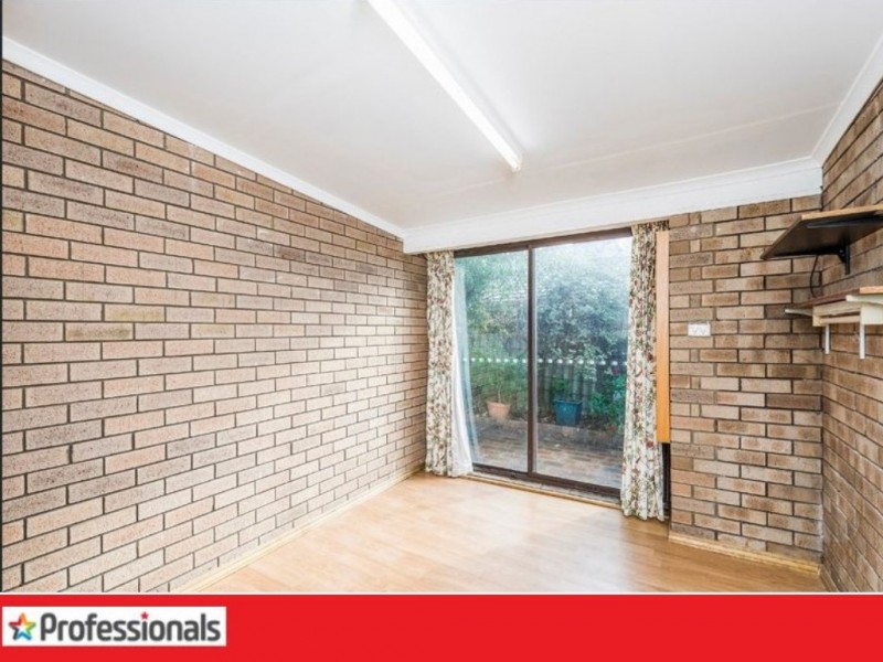 1/22 Canterbury Drive, Willetton WA 6155