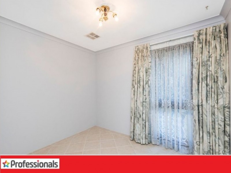 1/22 Canterbury Drive, Willetton WA 6155