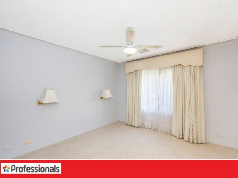 1/22 Canterbury Drive, Willetton WA 6155