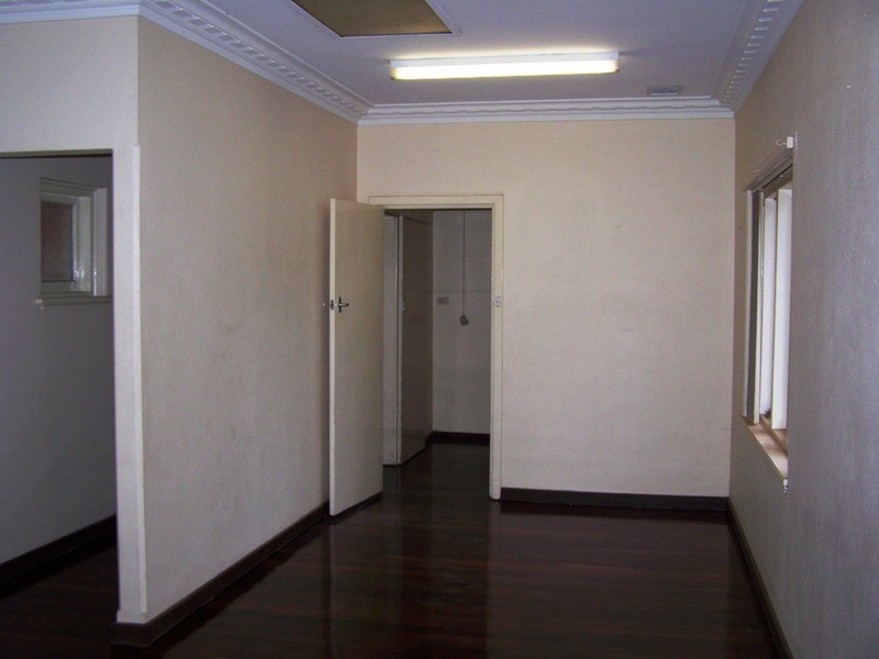 28 Terence, Gosnells WA 6110