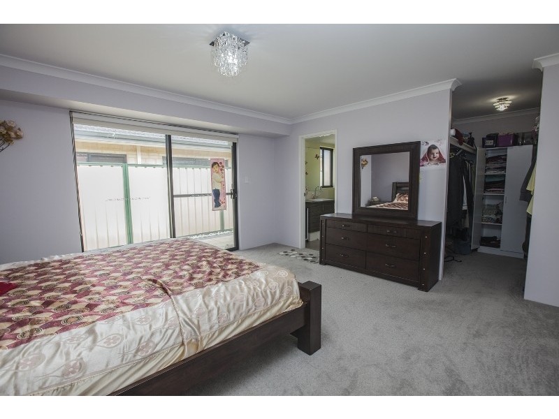 20 Baumea Turn, Hammond Park WA 6164