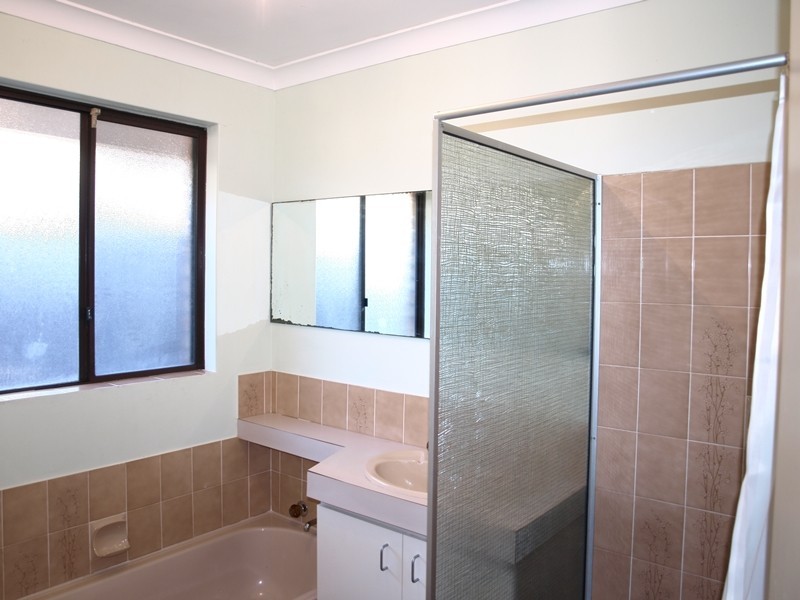 6 Barbados Close, Safety Bay WA 6169